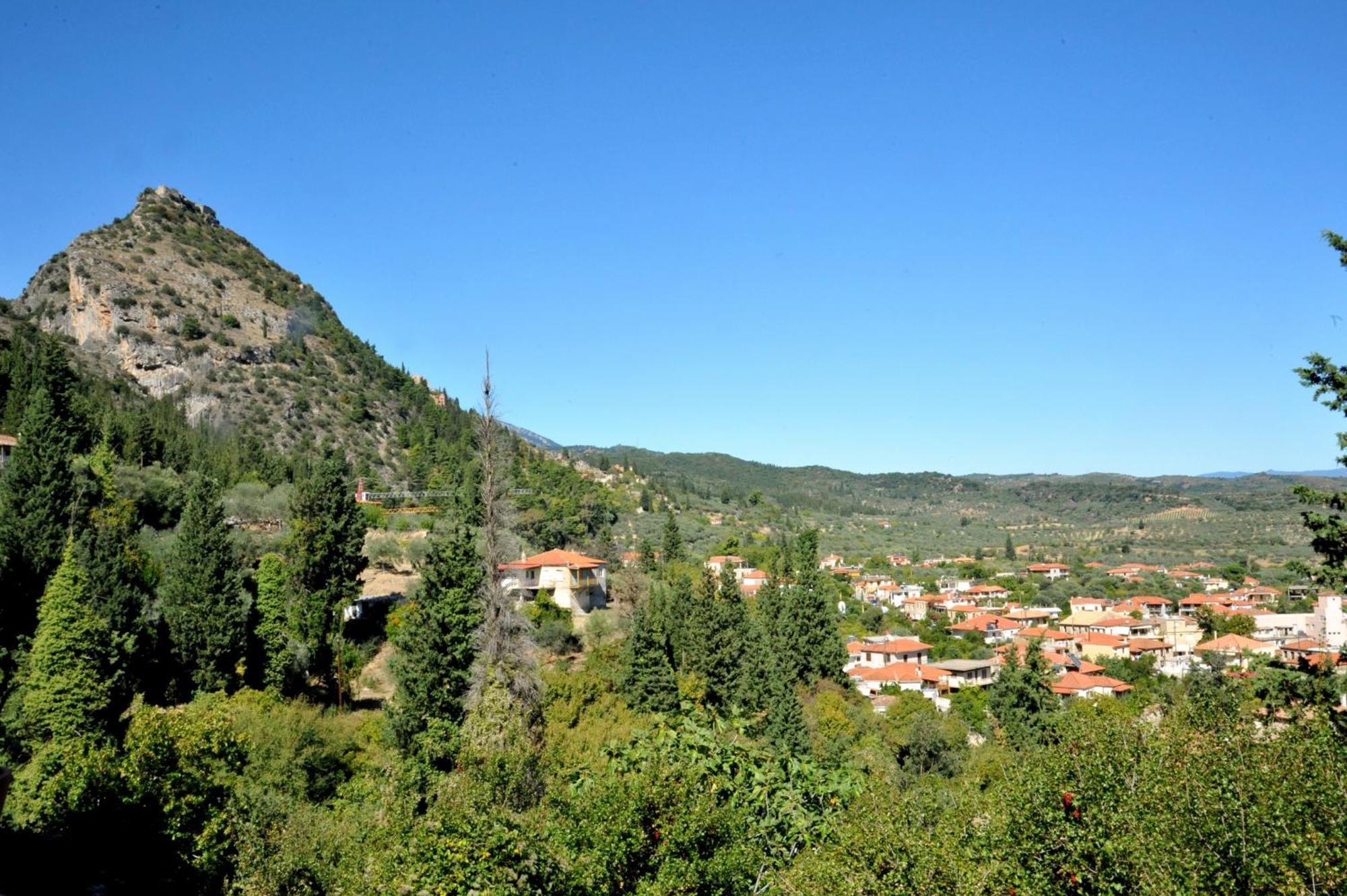 Aesthetic Delight - Stone Villa In Mystras Exteriör bild